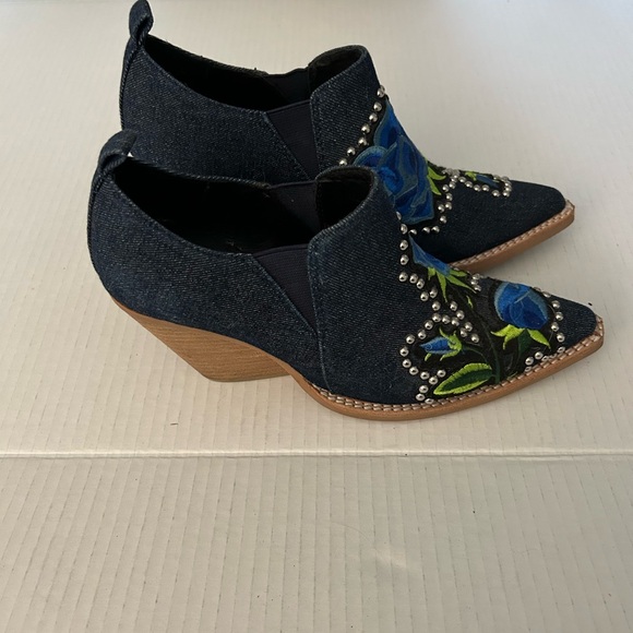 Jeffrey Campbell Blue Floral Embroidered Ankle Boots - Picture 1 of 4